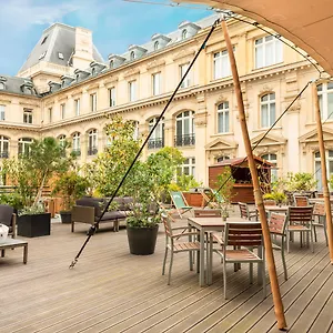Crowne Plaza Republique By Ihg **** Paris